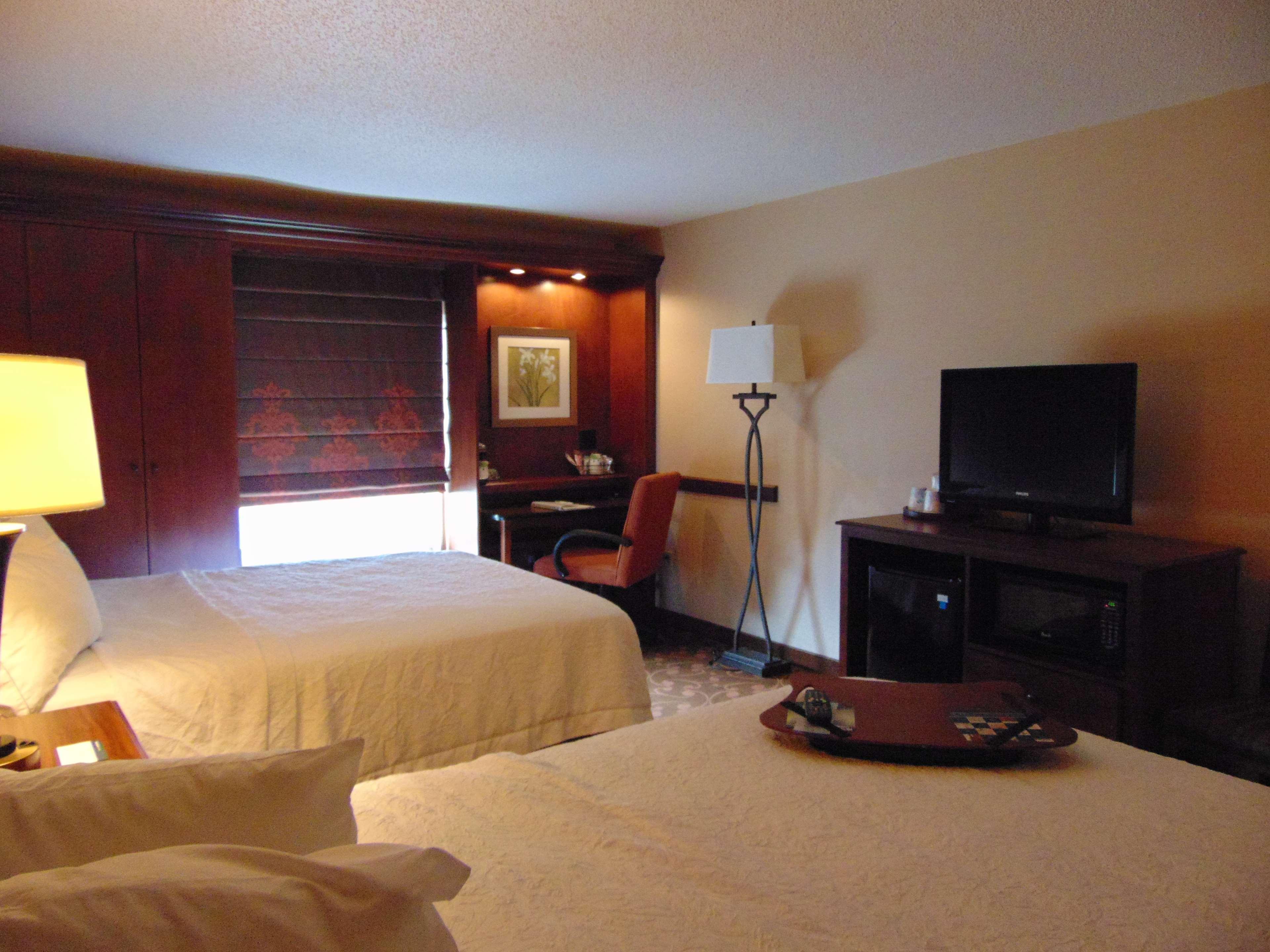 Hampton Inn & Suites Cleveland-Southeast-Стрийтсбъро Екстериор снимка