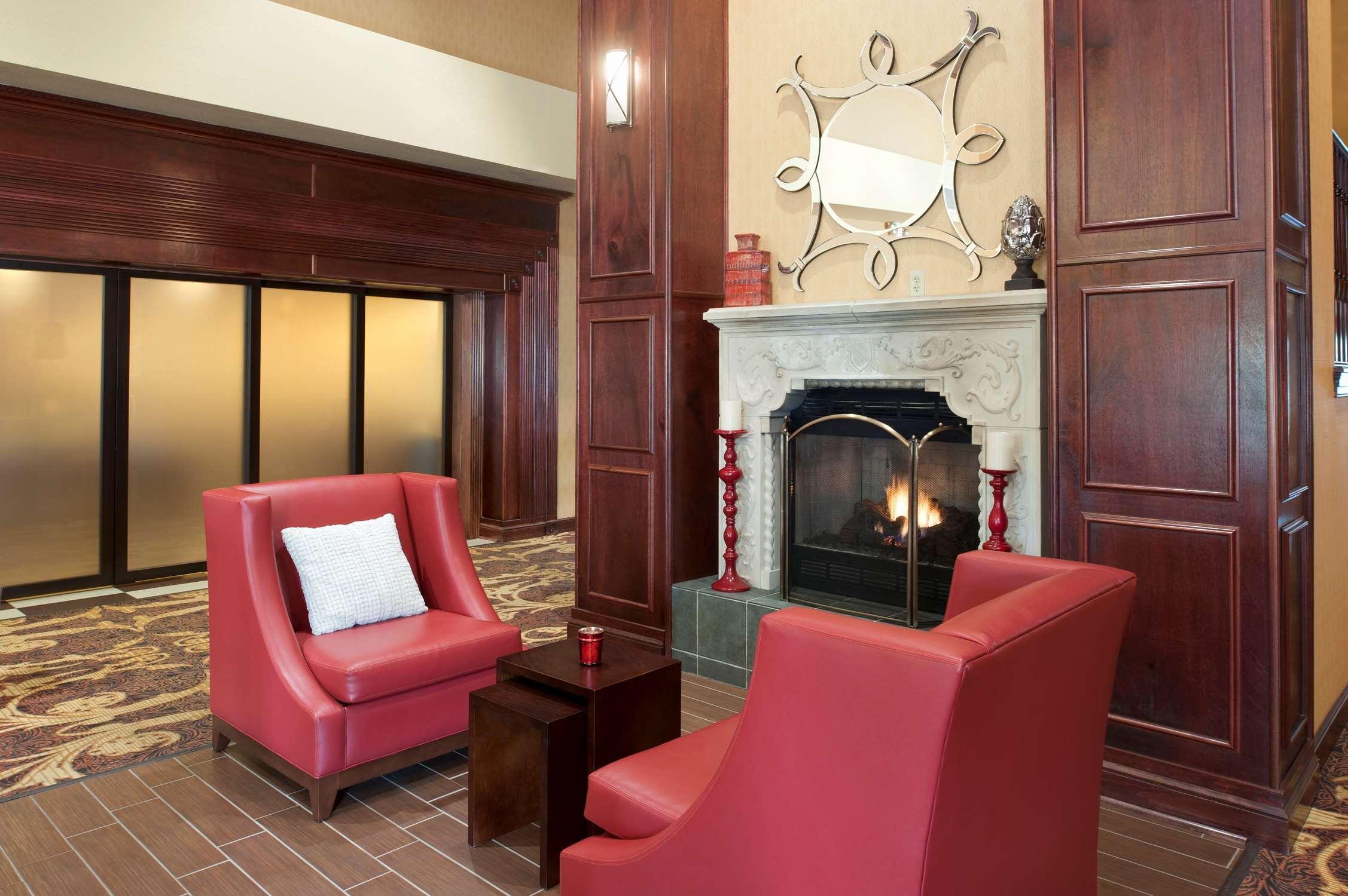 Hampton Inn & Suites Cleveland-Southeast-Стрийтсбъро Екстериор снимка