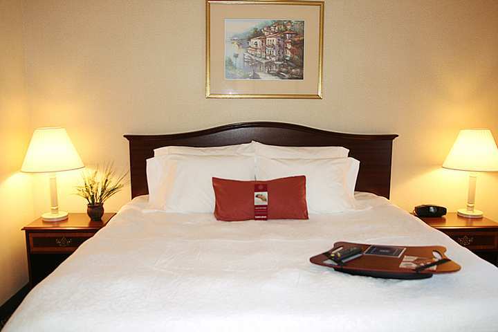 Hampton Inn & Suites Cleveland-Southeast-Стрийтсбъро Стая снимка