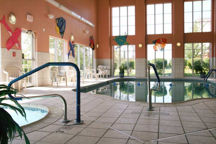 Hampton Inn & Suites Cleveland-Southeast-Стрийтсбъро Съоръжения снимка